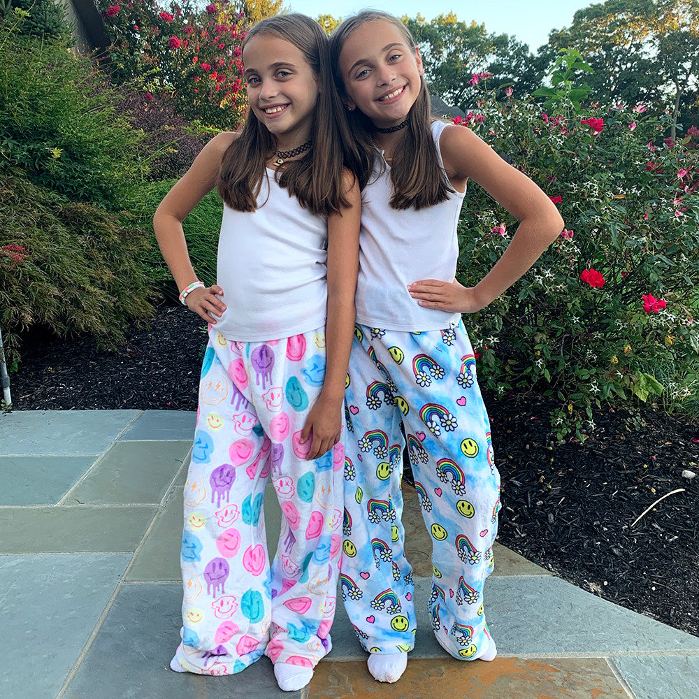 Top Trenz Fuzzy Smile Lounge Sleepwear For Kids And Tweens Apparel